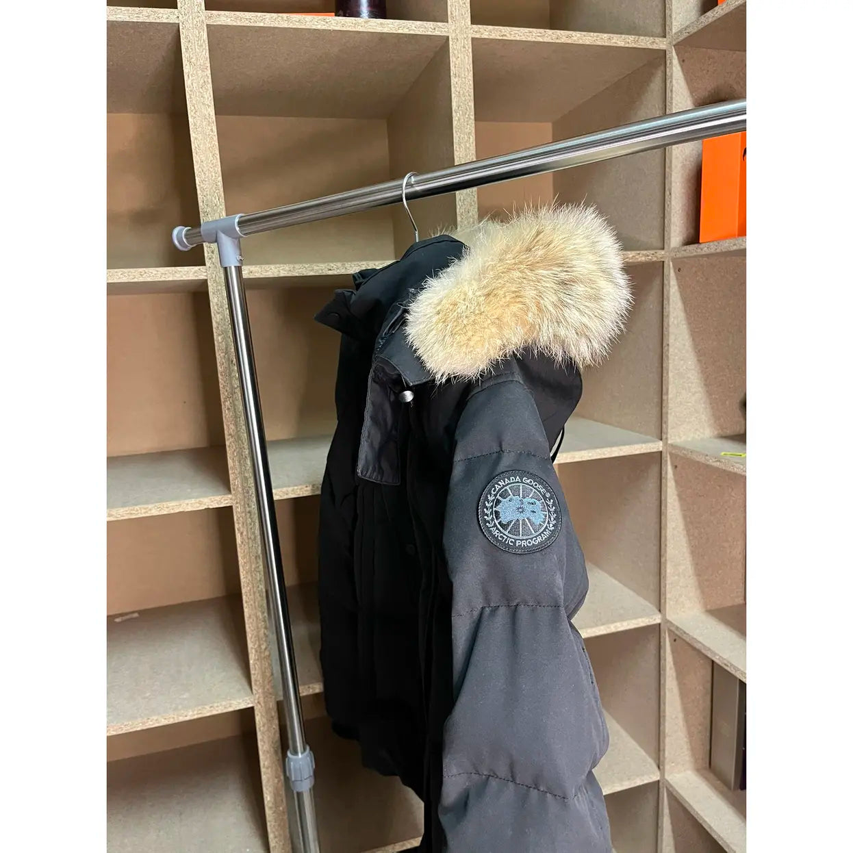 CG Parkas Black - Black standaard bond